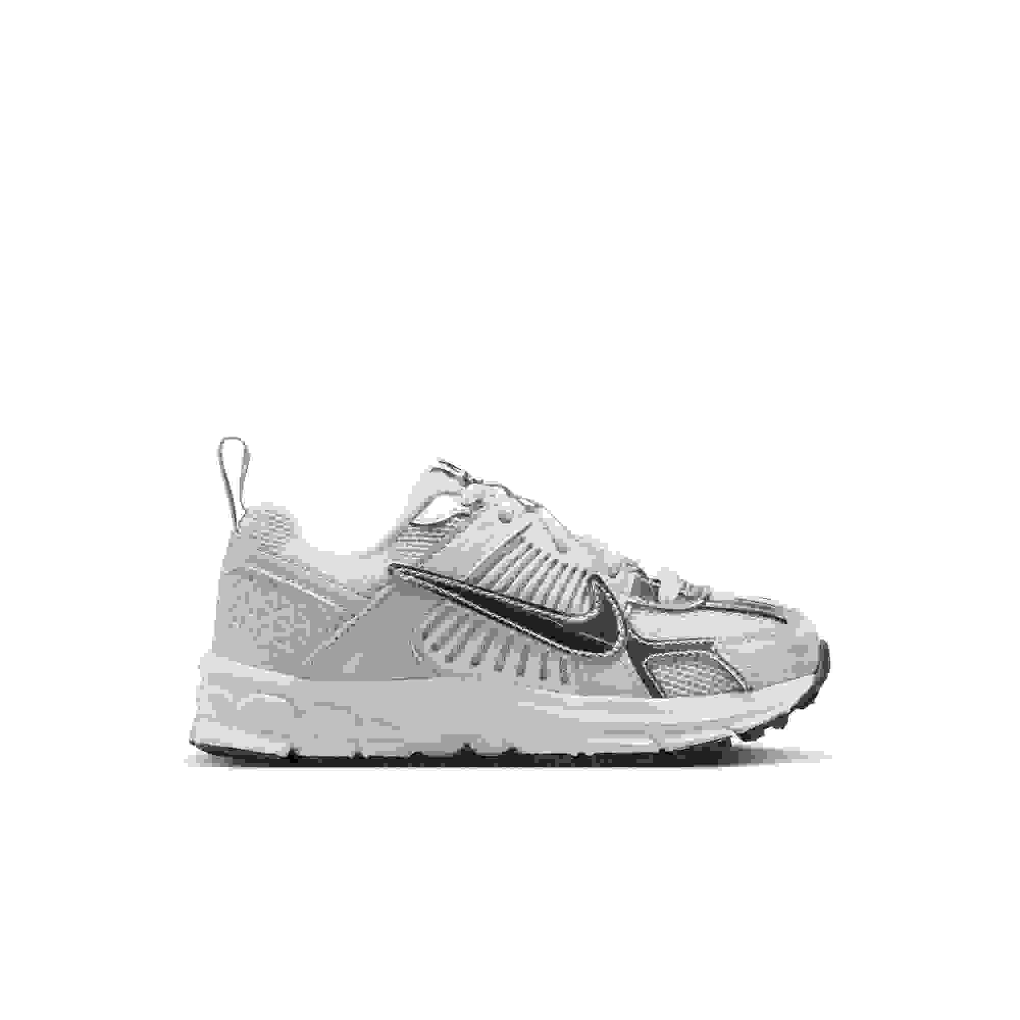 Nike Vomero 5 Preschool Boys' "Photon Dust/Chrome/Gridiron/Sail" Shoe